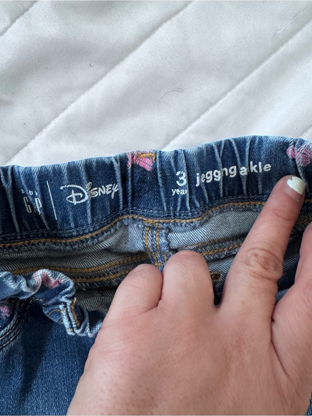 Disney Girls Blue Denim Jeans with Pink Bow & Minnie Print - Picture 3 of 5